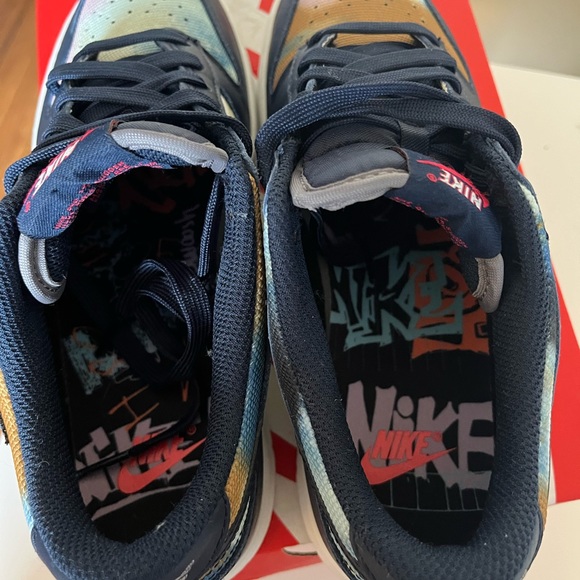 Nike Dunk Low “Graffiti Navy” 6Y/7.5W - Picture 5 of 6